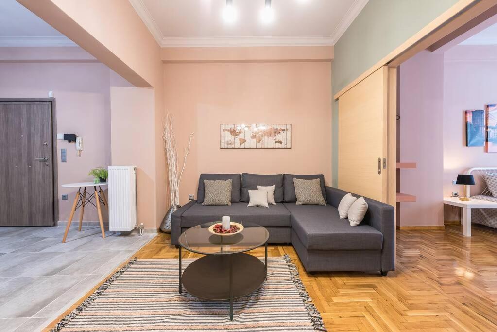 Appartamento Rest Sleep Repeat By Museum-2 Atene Esterno foto