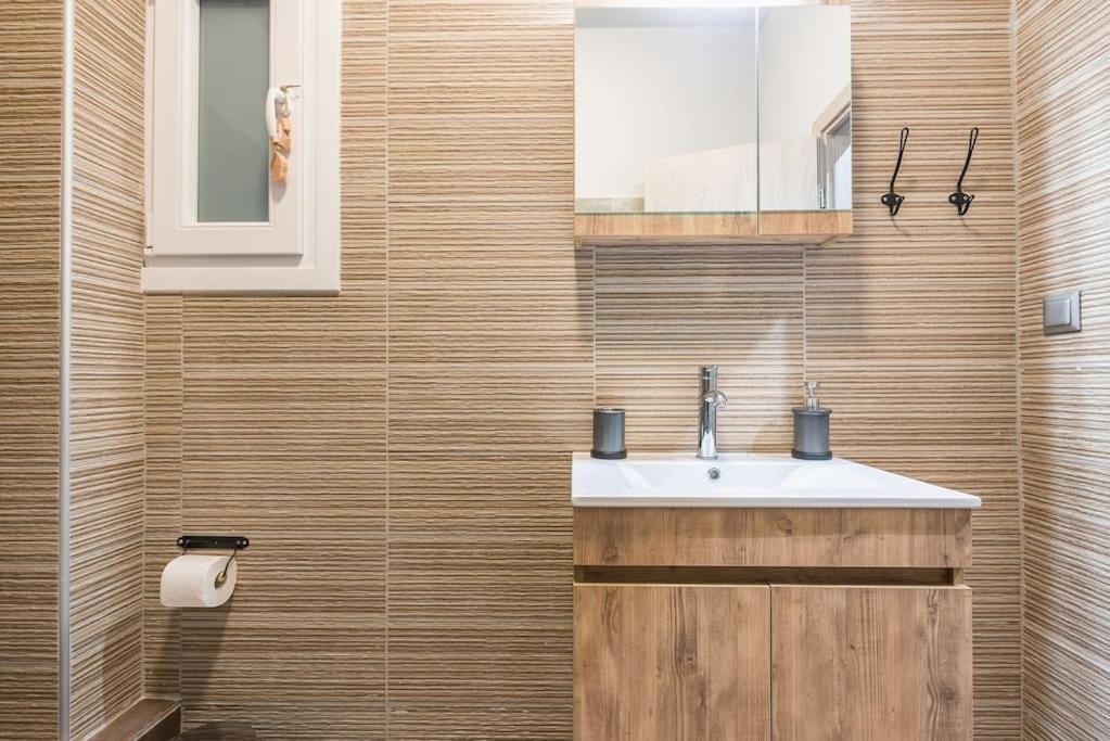 Appartamento Rest Sleep Repeat By Museum-2 Atene Esterno foto