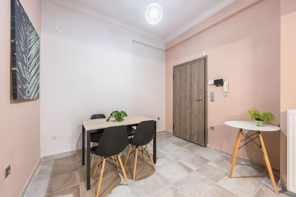 Appartamento Rest Sleep Repeat By Museum-2 Atene Esterno foto